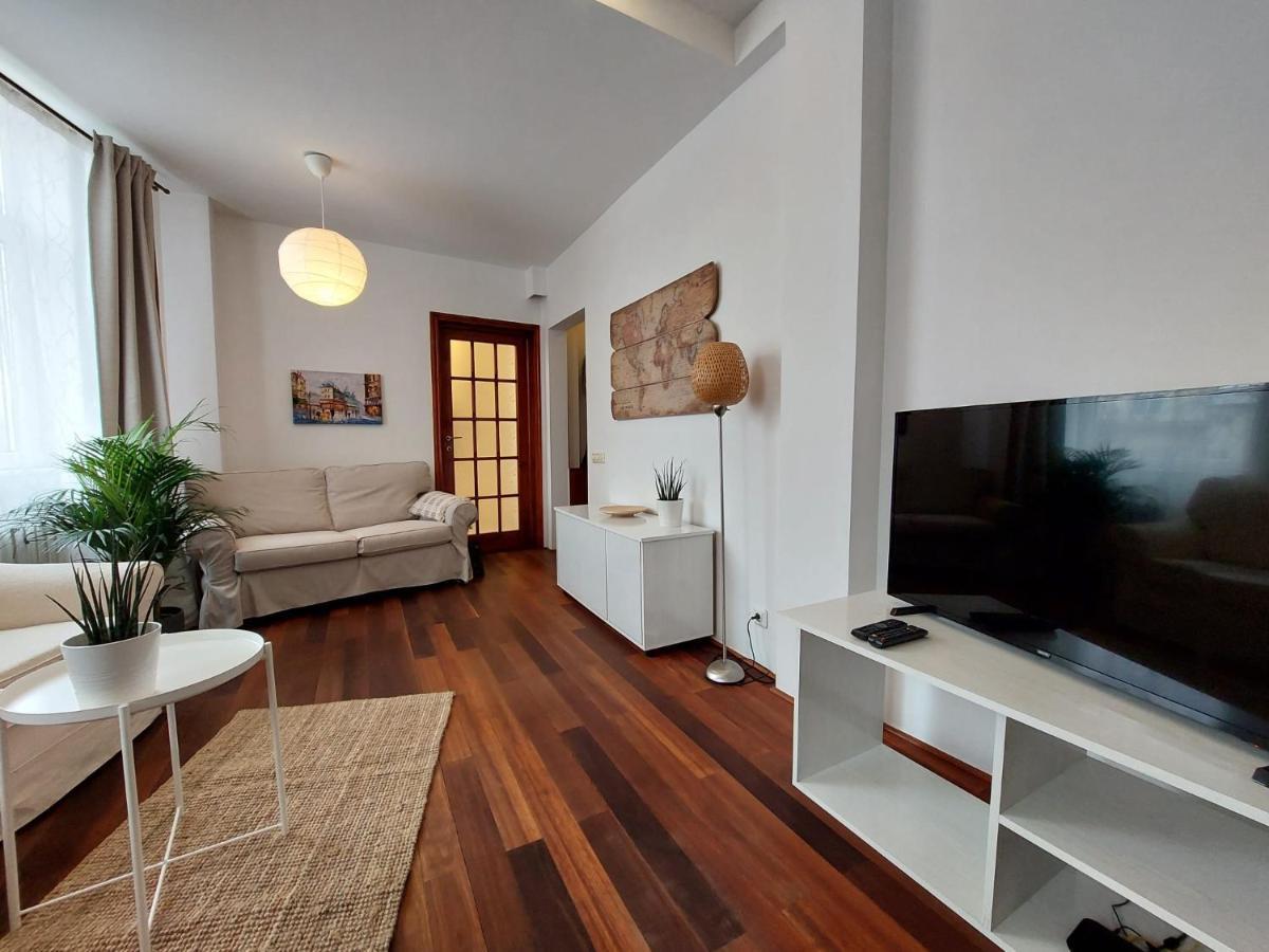 Sweet Dreams Suites Cismigiu Gardens บูคาเรสต์ ภายนอก รูปภาพ